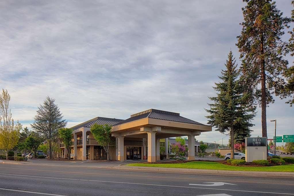 Red Lion Inn & Suites Deschutes River - Бенд Екстер'єр фото